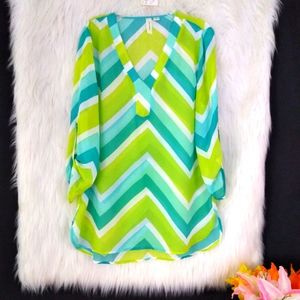 Tacera Blue Green & White 1/2 Sleeve Top Size M